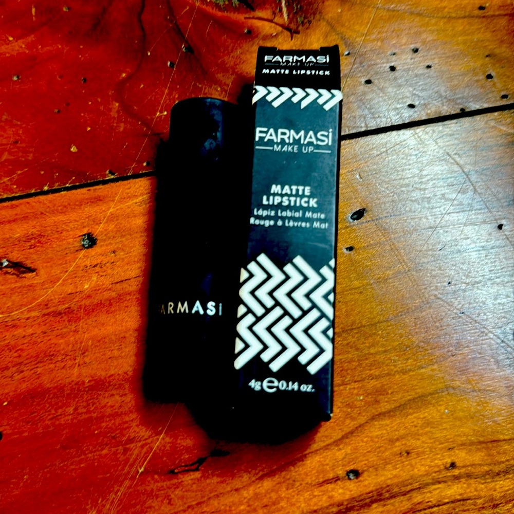 Farmasi Matte Lipstick 03 Hot Red - NEW